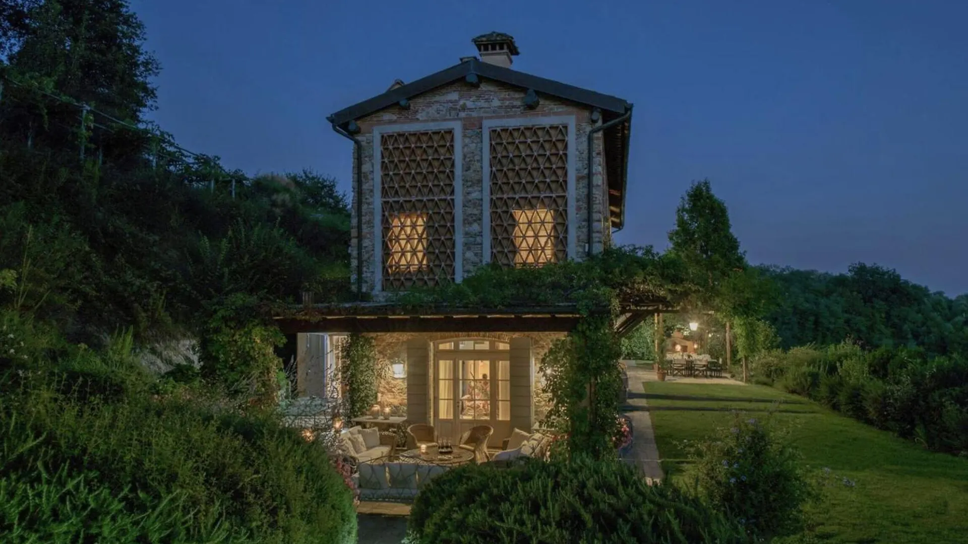 Luxury Pool Villa Oliveto 12 - Belcantovillas Marlia