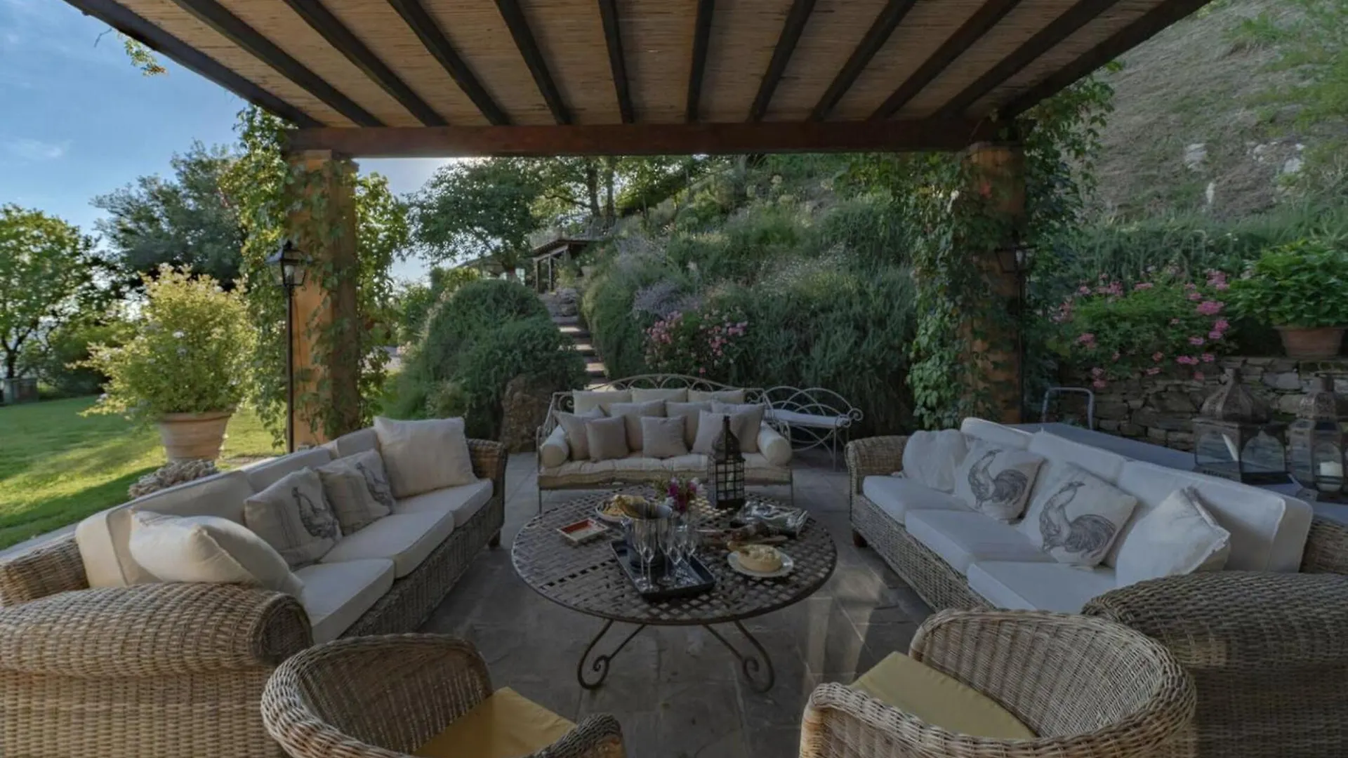 Luxury Pool Villa Oliveto 12 - Belcantovillas Marlia
